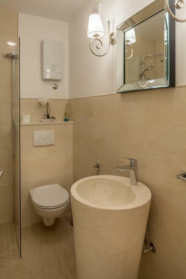 Apartments Villa Lux Дугі-Рат Екстер'єр фото