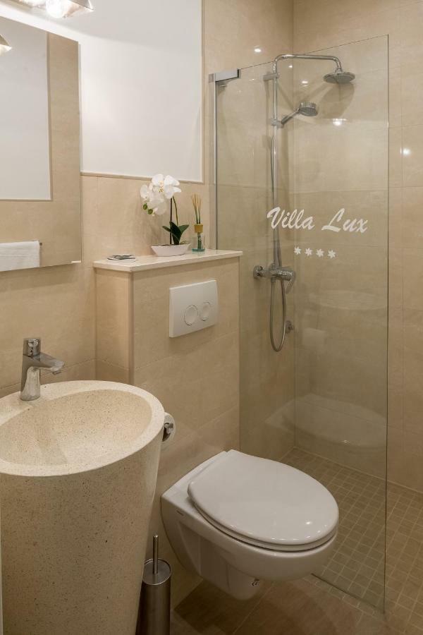 Apartments Villa Lux Дугі-Рат Екстер'єр фото