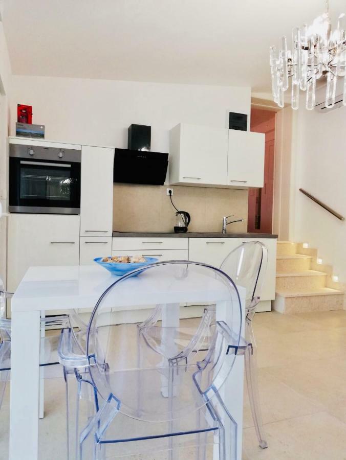 Apartments Villa Lux Дугі-Рат Екстер'єр фото